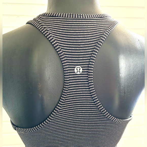 LULULEMON womens size 6 stripped racer back tank top - Picture 2 of 9